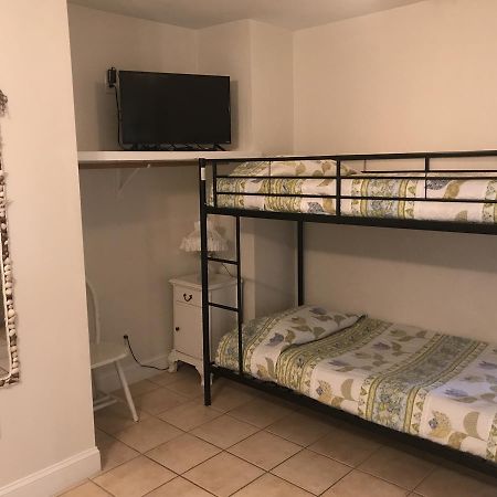 Angie'S Guest Cottage 버지니아비치 외부 사진